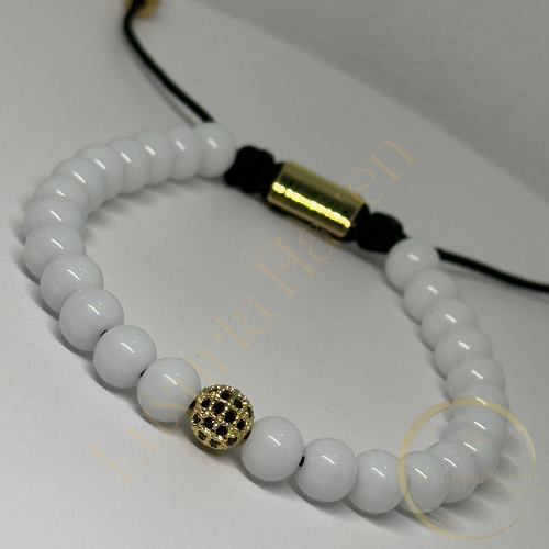 GOLD AND WHITE BEADED BRACLET